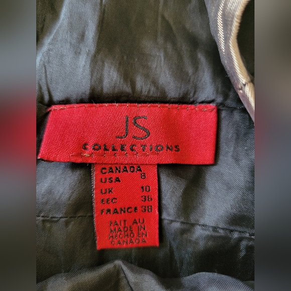 Metallic corset-style top with boning detail on bodice, zip closure. Siz… - Picture 5 of 5